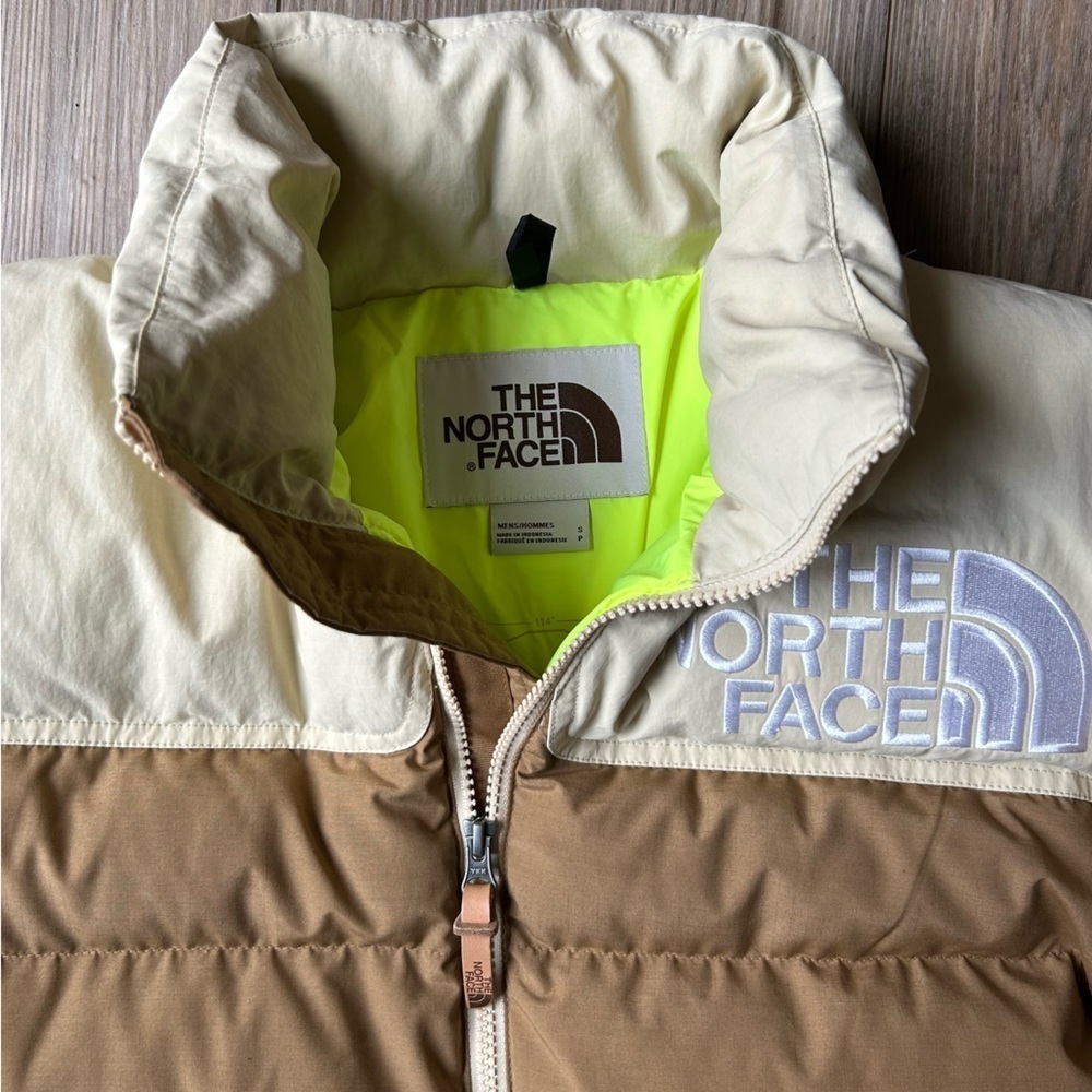 The North Face | 92 Low-Fi Hi-Tek Nuptse S Limited Edition (S) - Picture 3 of 14